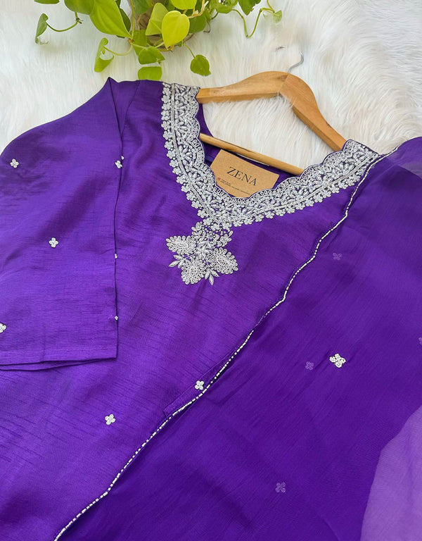 Dola Silk Ready-to-Wear Handwork Kurti Set – Timeless Elegance & Grace ✨