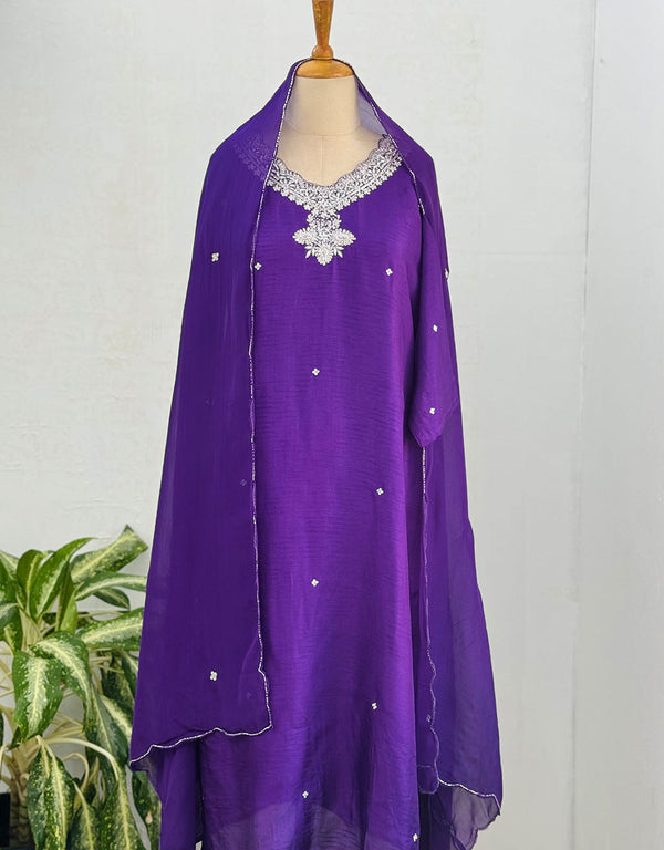 Dola Silk Ready-to-Wear Handwork Kurti Set – Timeless Elegance & Grace ✨