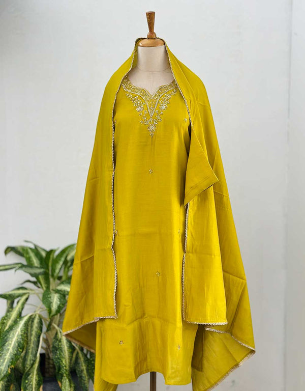 Ready-to-Wear Handwork Kurti Set – Elegant Craftsmanship & Effortless Style ✨