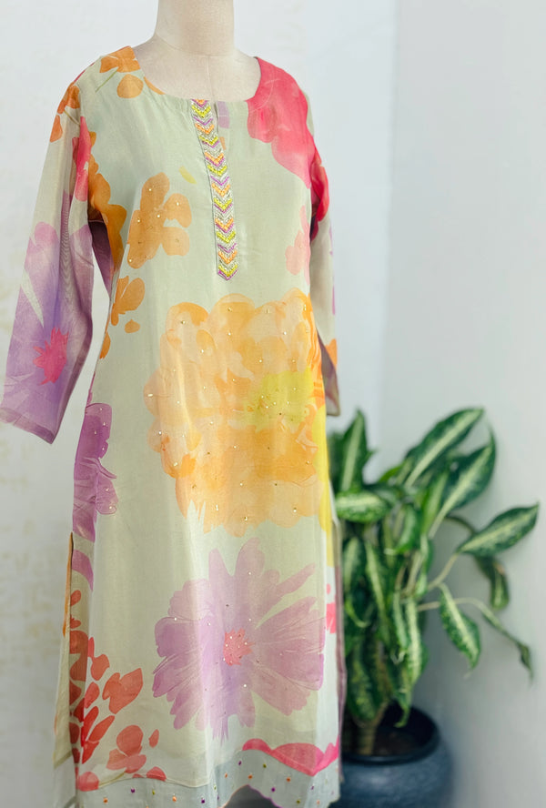 Pure Tissue Silk Hand-Detailed Kurti Set ✨