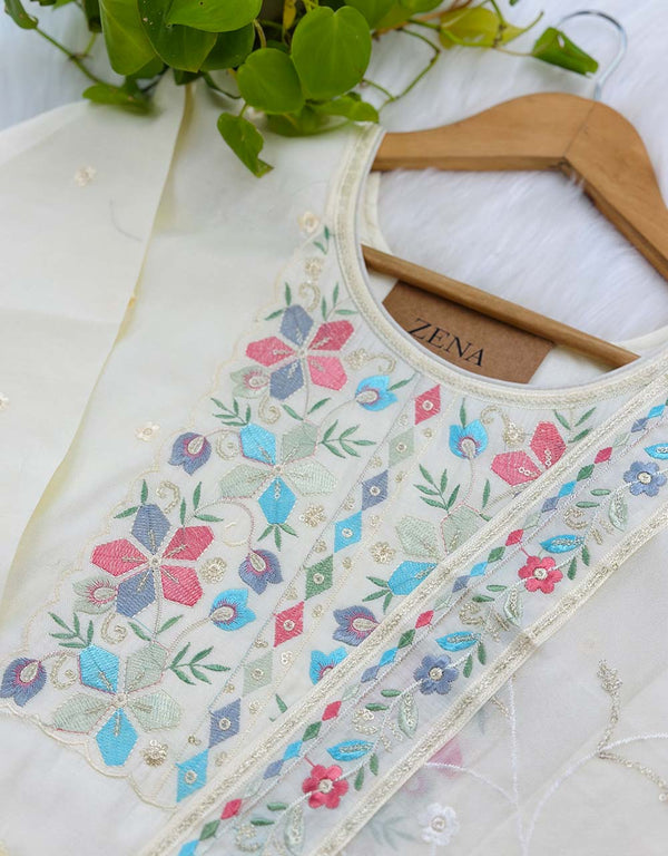 Ready-to-Wear Silk Kurti Set with Organza Dupatta – Timeless Elegance 🌟