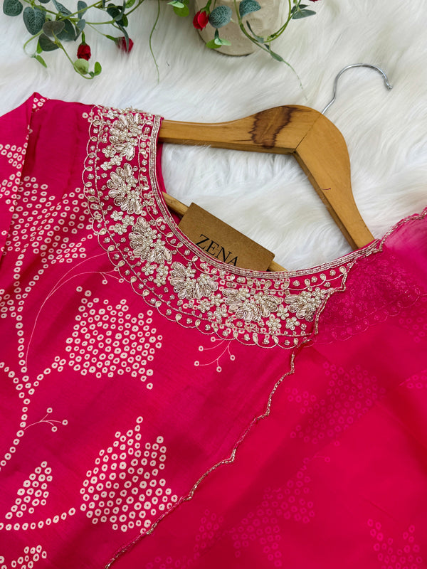 Ready-to-Wear Muslin Kurti Set with Organza Dupatta ๐