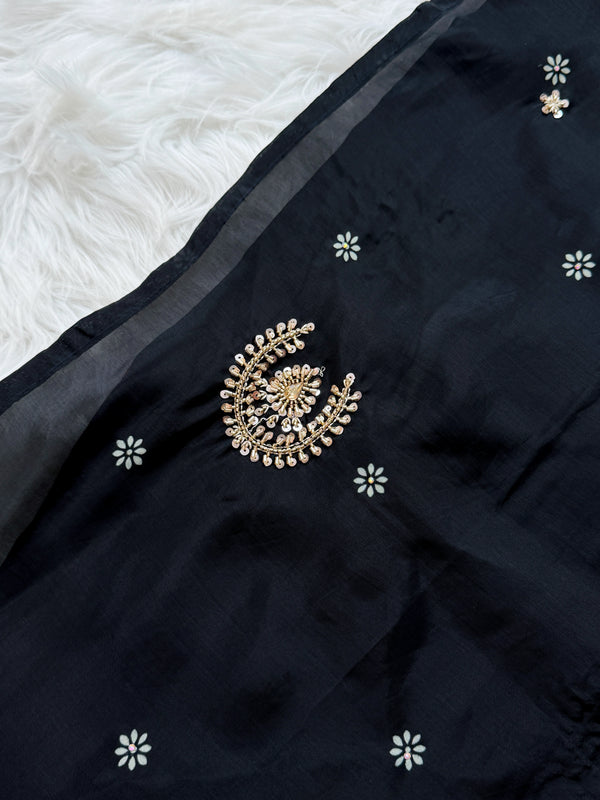 ✨ Crepe Hand-Detailed Unstitched Suit ✨