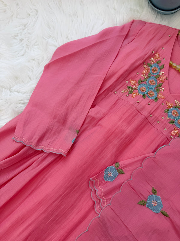 ✨ Mul Chanderi Floral Handwork Anarkali Set