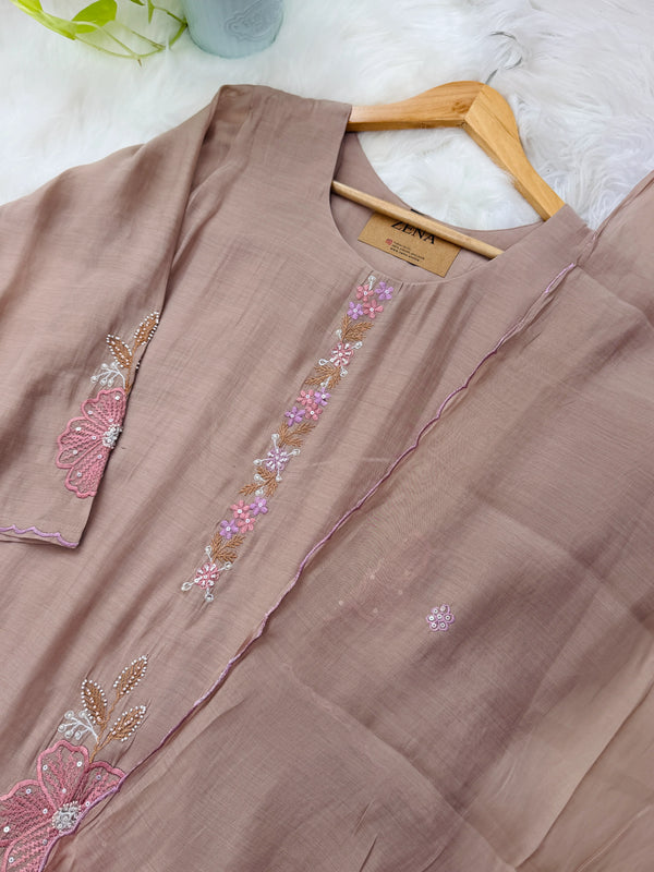 ✨ Pure Mul Chanderi Embroidery Work Kurti Set