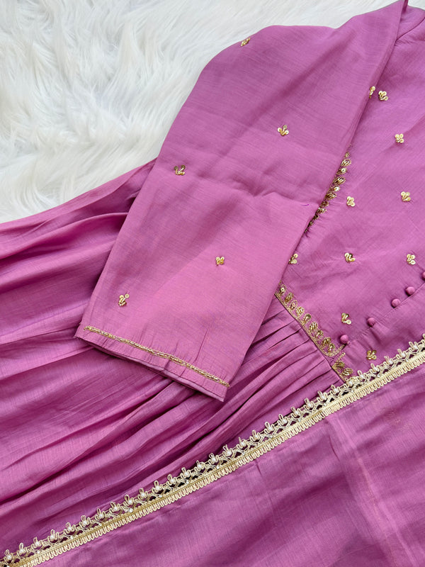 ✨ Mul Chanderi Hand-Detailed Anarkali Set ✨