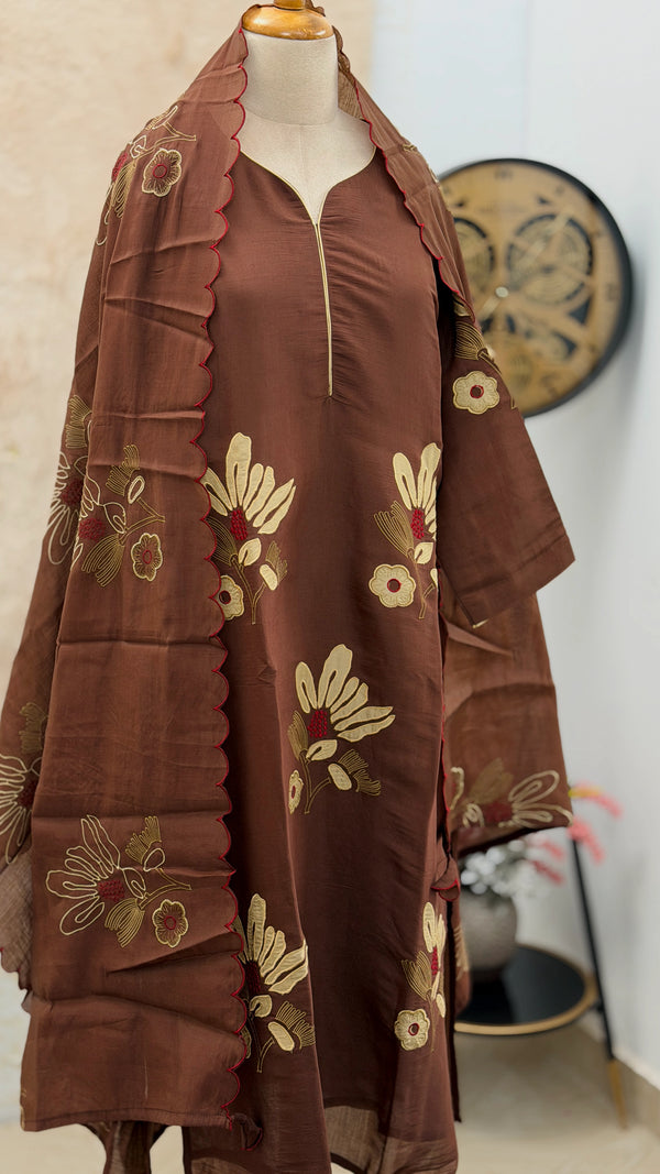 ✨ Mul Chanderi Appliqué Work Kurti Set ✨