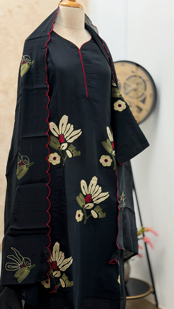 ✨ Mul Chanderi Appliqué Work Kurti Set ✨