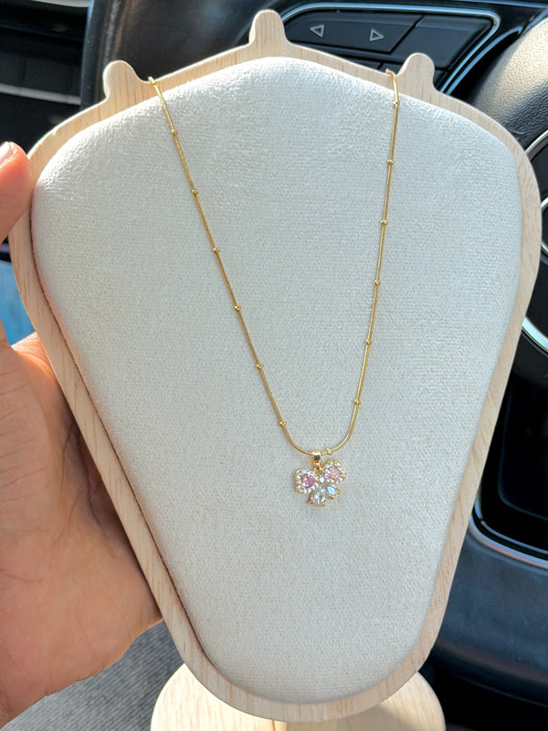 Charming Clover Pendant Necklace ✨
