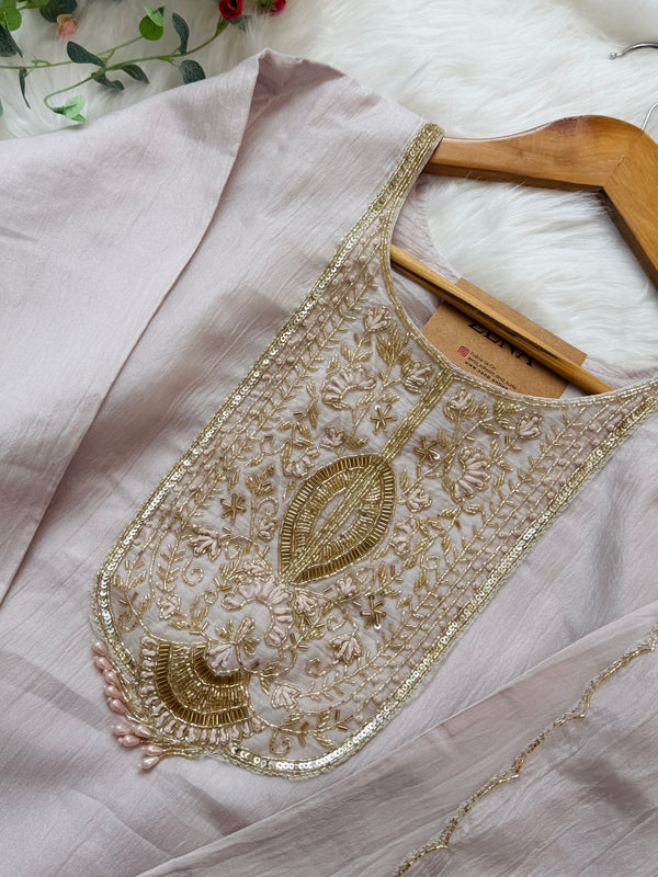 ✨ Crush Silk Handwork Slitted Partywear Kurti Set ✨