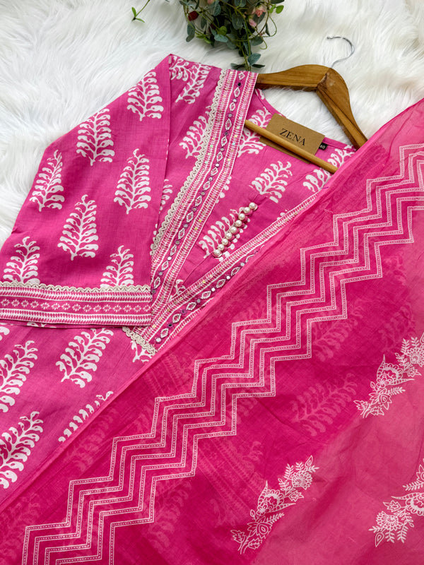 Pure Cotton Hand Detailed Slitted Kurti Set – Comfortable & Stylish 🌿