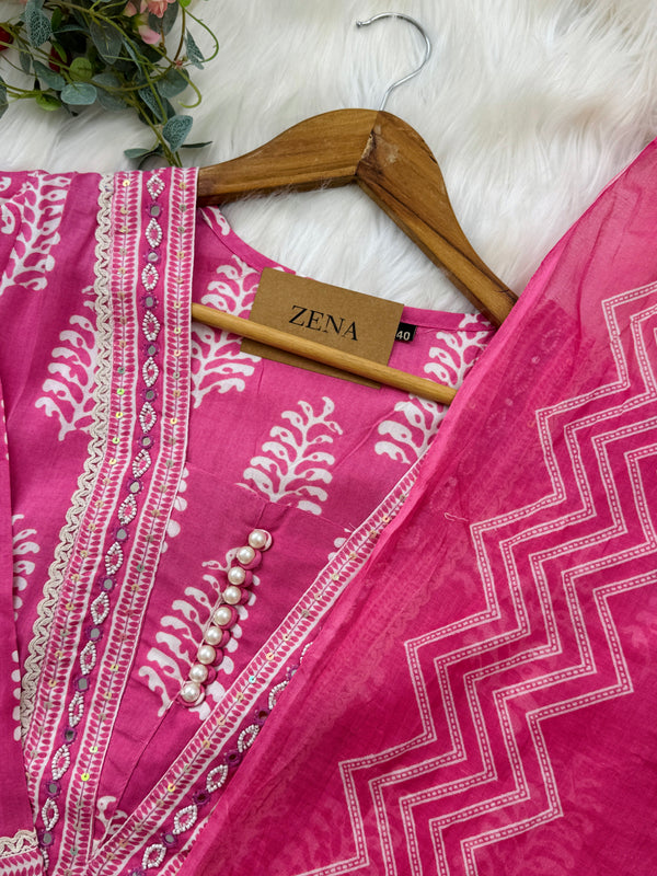 Pure Cotton Hand Detailed Slitted Kurti Set – Comfortable & Stylish 🌿