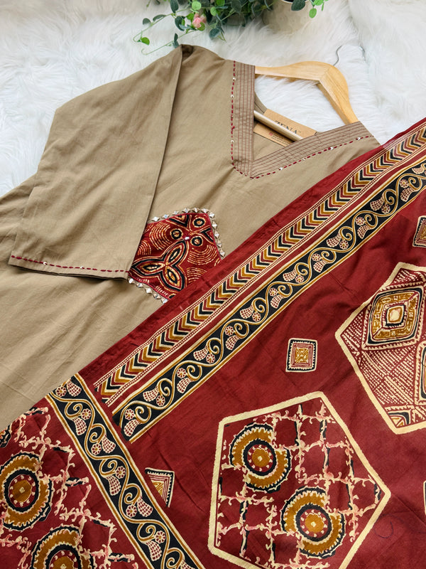 ✨ Pure Cotton Mirror Work Kurti Set ✨