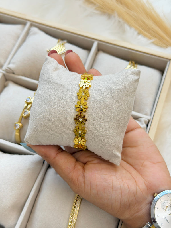 Gold-Plated Anti-Tarnish Stainless SteelBangle ✨