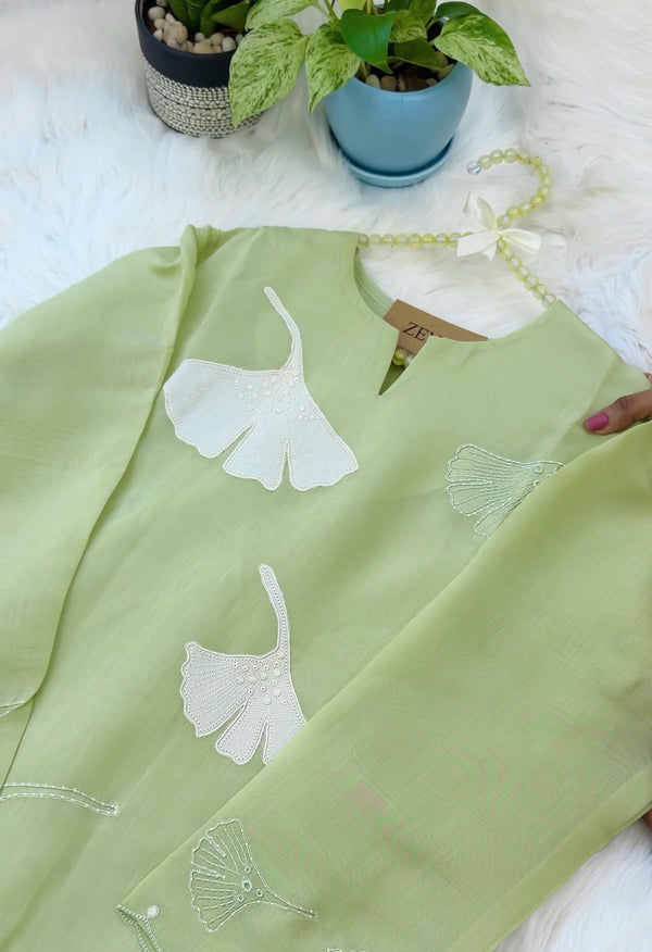 ✨ Premium Mul Chanderi Appliqué Work Kurti Set ✨