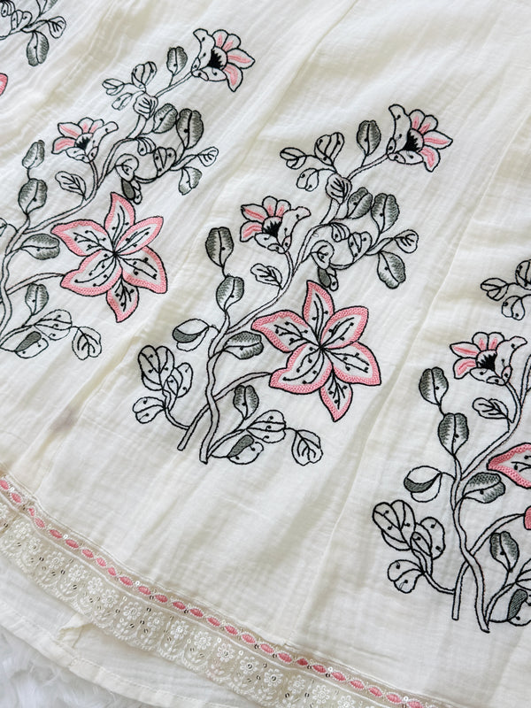 ✨ Mul Cotton Embroidered Kurti Set ✨