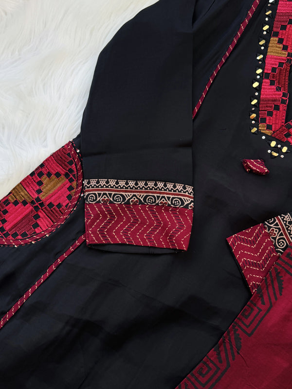 Premium Glass Chanderi Mirror Work Kurti Set – Paired with Cotton Dupatta & Palazzo ✨