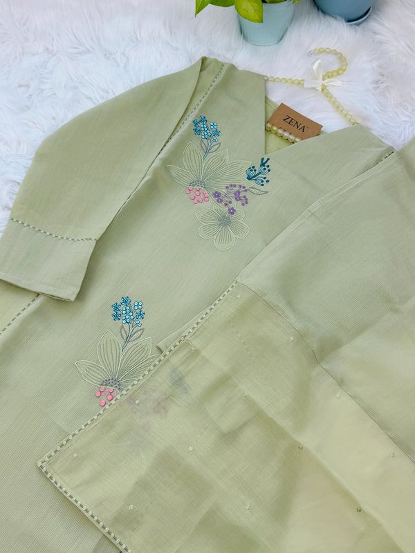 ✨ Glass Chanderi Embroidered Kurti Set