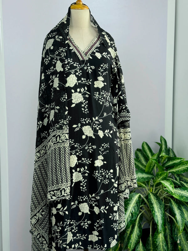 Aarvi – Pure Cotton Hand-Detailed Kurti Set