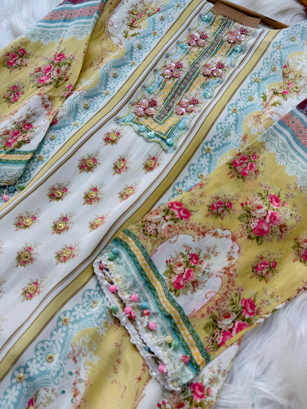 ✨ Pure Crepe Pakistani Hand Detailed Suit ✨