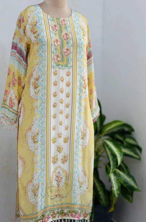 ✨ Pure Crepe Pakistani Hand Detailed Suit ✨