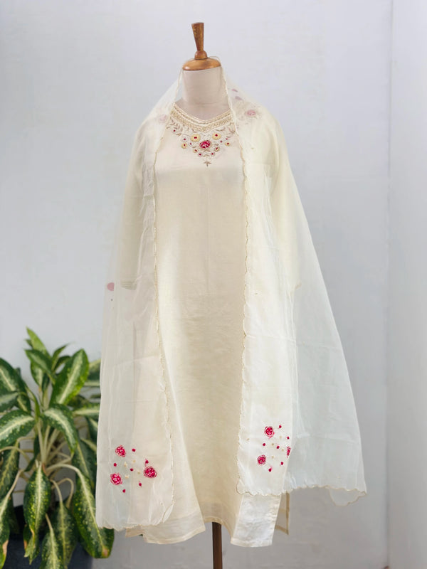 Crepe Silk Handwork Kurti Set with Organza Dupatta – Grace in Every Detail