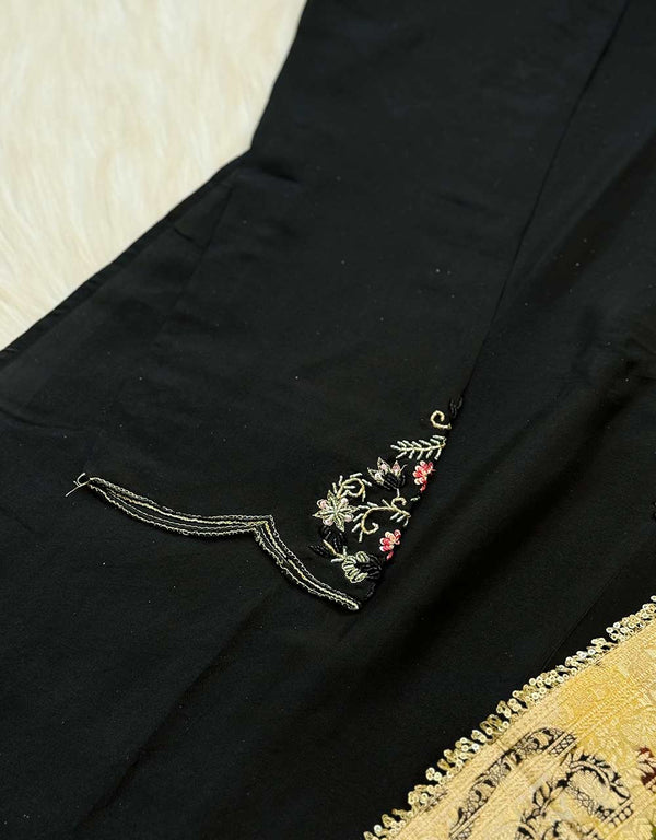 Semi-Stitched Pure Crepe Hand Work Kurti Set – Grace with a Touch of Craftsmanship ✨