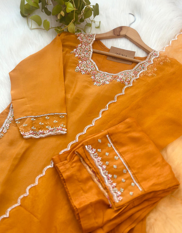 Tissue Silk Ready to Wear Kurti Set with Organza Dupatta – Timeless Grace & Luxury ✨