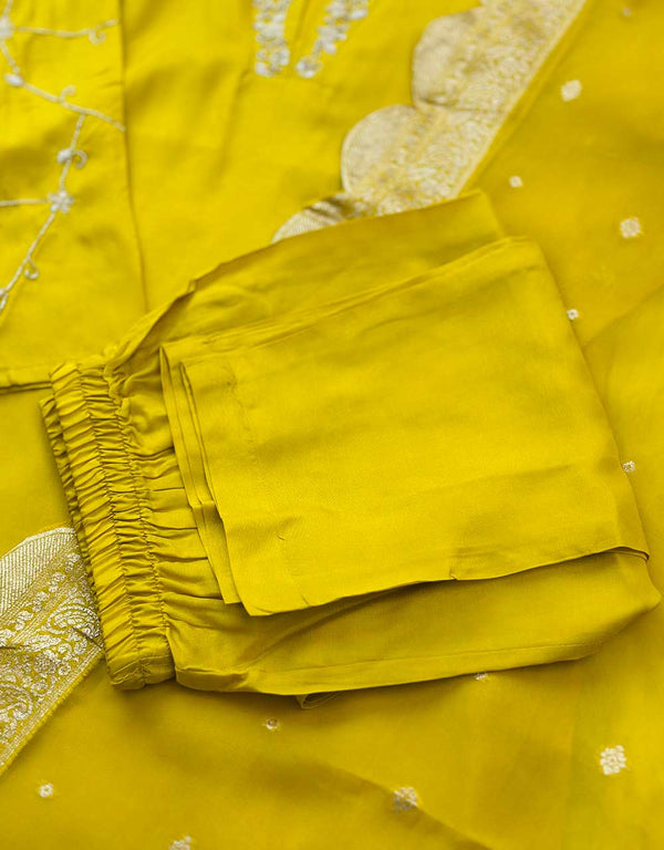 Ready-to-Wear Russian Dola Silk Hand Work Kurti Set – Timeless Elegance & Luxury ✨