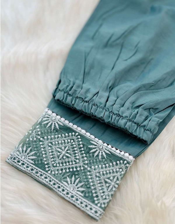 Graceful Charm – READY TO WEAR MUL COTTON KURTI SET WITH ORGANZA DUPATTA ✨