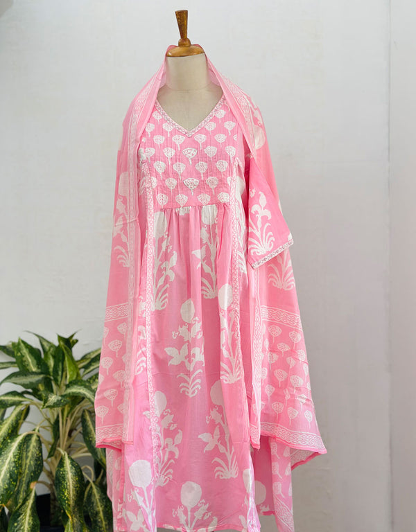 Ready to Wear Pure Cotton Kurti Set – Graceful Comfort for Every Occasion ✨