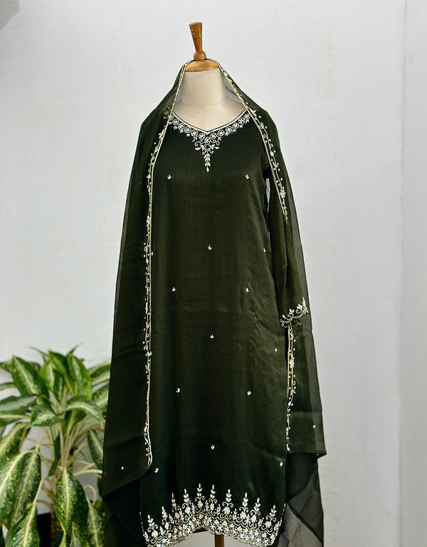 Ready to Wear Chinnon Hand Work Kurti Set ✨