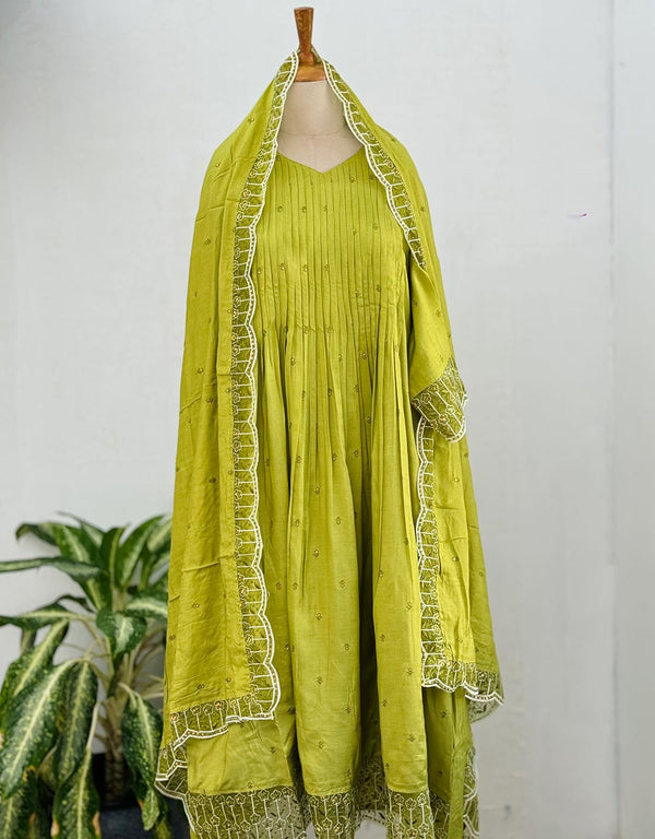 Ready-to-Wear Anarkali Kurti Set – Regal Elegance & Effortless Style ✨