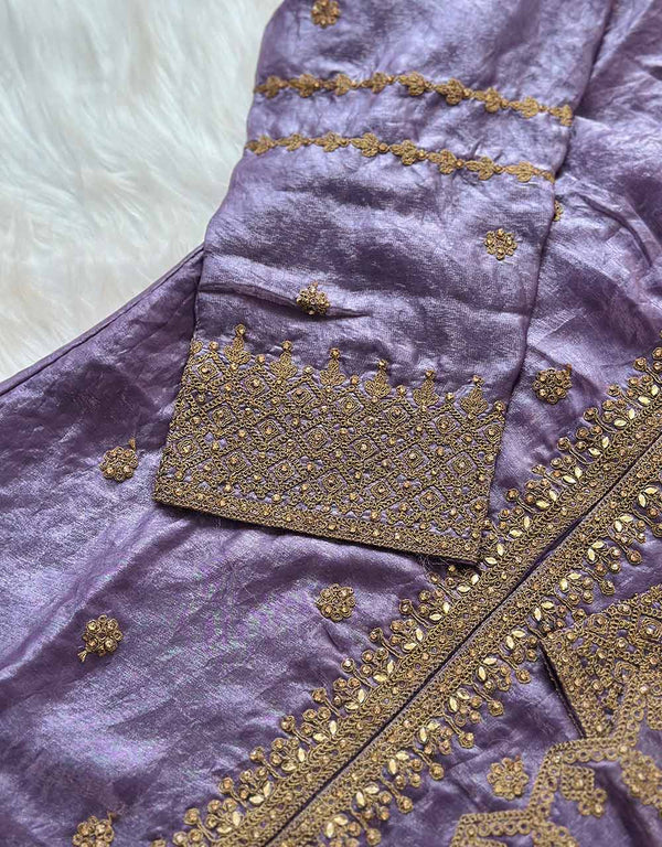 Ready-to-Wear Shimmer Silk Kurti Set – Effortless Glamour & Luxe Appeal ✨