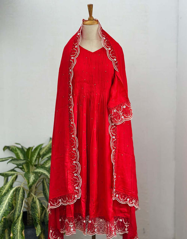 Ready-to-Wear Anarkali Kurti Set – Timeless Elegance & Regal Grace ✨