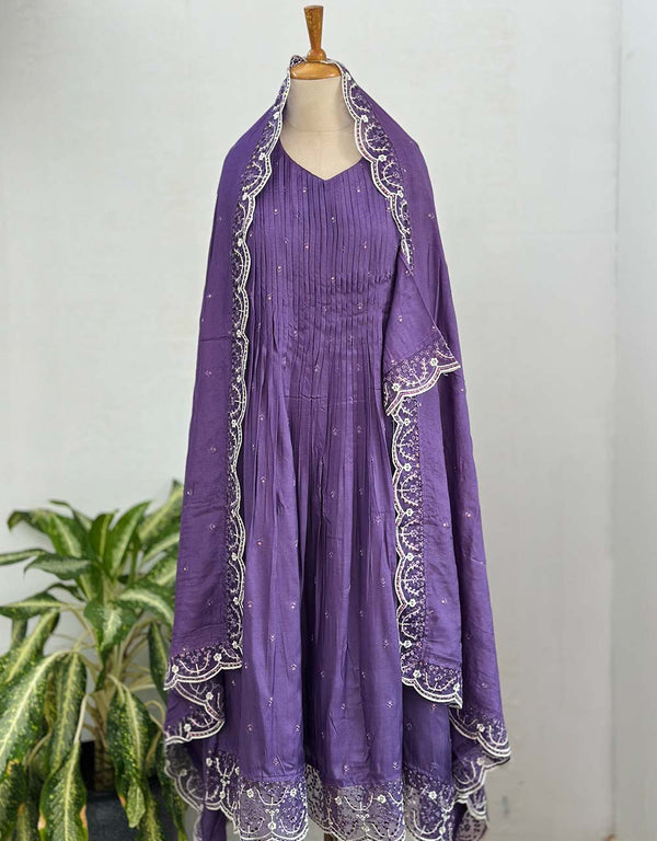 Ready-to-Wear Anarkali Kurti Set – Timeless Elegance & Regal Grace ✨