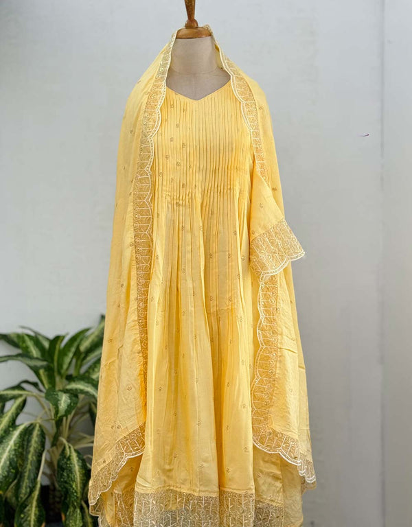 Ready-to-Wear Anarkali Kurti Set – Regal Elegance & Effortless Style ✨