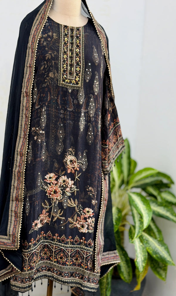 π Pure Crepe Pakistani Hand Detailed Suit π