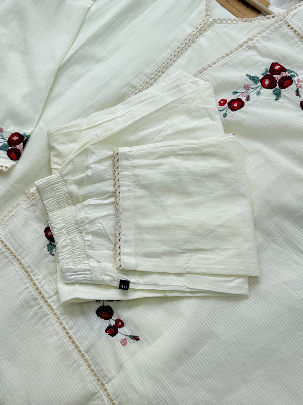 ๐ธ Pure Cotton Embroidered Kurti Set ๐ธ