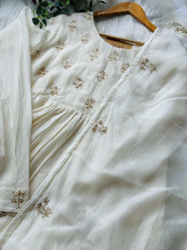 ✨ Premium Mul Chanderi Hand-Detailed Anarkali Suit – Top, Bottom & Dupatta ✨