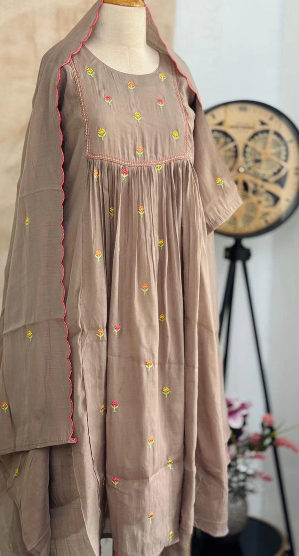✨ Glass Chanderi Anarkali Kurti Set – Top, Bottom & Dupatta ✨