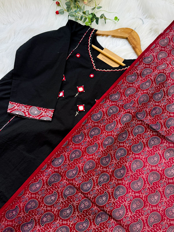 Pure Cotton Mirror Work Kurti Set – Top, Bottom & Dupatta