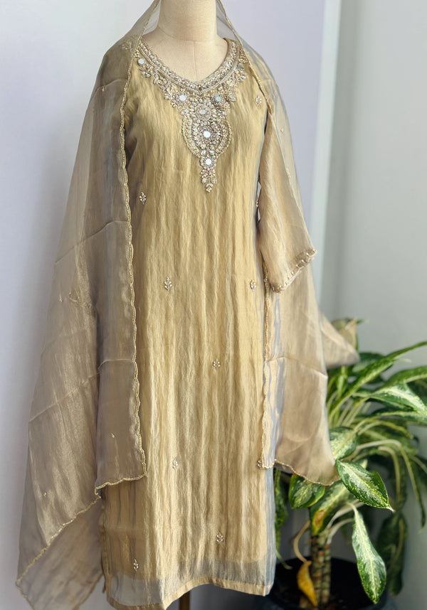✨ Premium Crushed Tissue Silk Handwork Suit – Top, Bottom & Dupatta ✨