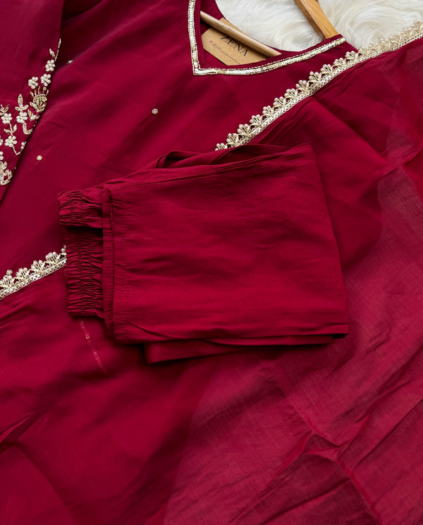 ✨ Mul Chanderi Hand Detailed Anarkali Set ✨