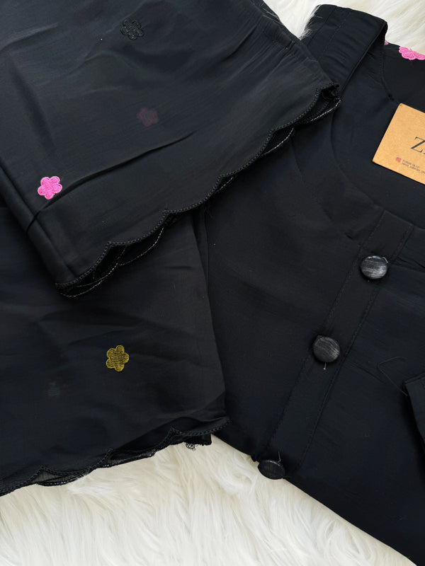 ✨ Mul Chanderi Embroidered Anarkali Set ✨