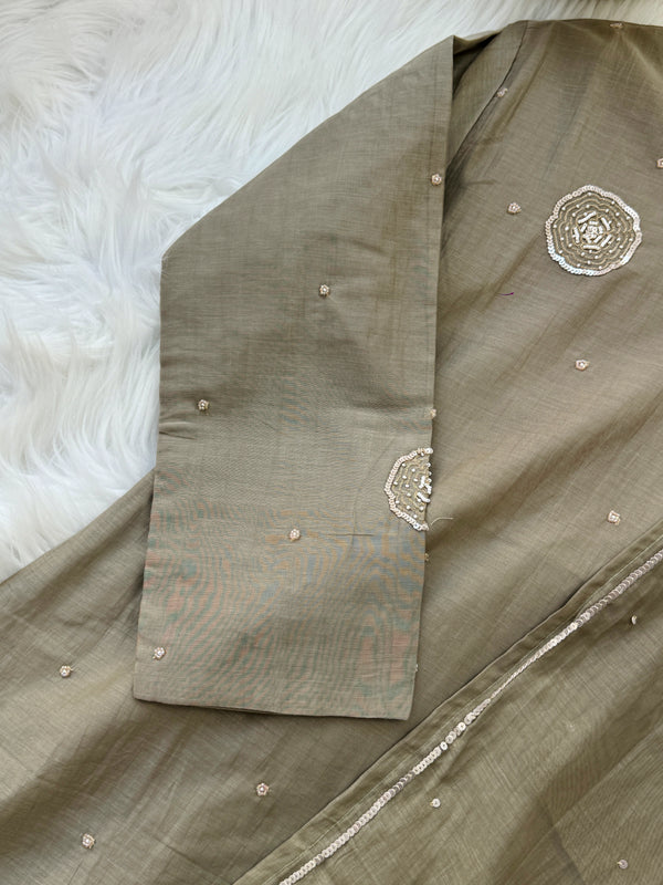 ✨ Premium Mul Chanderi Embroidered Kurti Set ✨