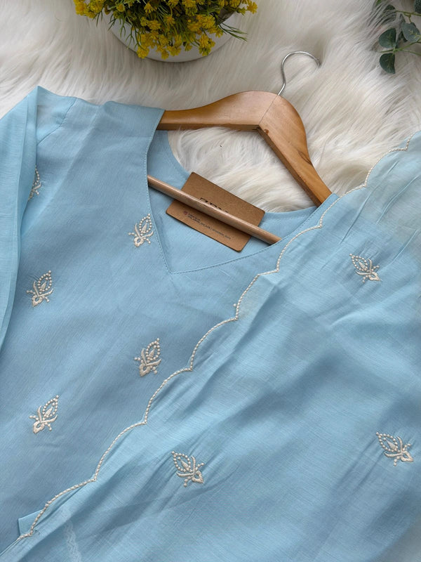 ✨ Mul Chanderi Embroidered Kurti Set ✨