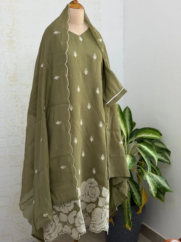 ✨ Mul Chanderi Embroidered Kurti Set ✨