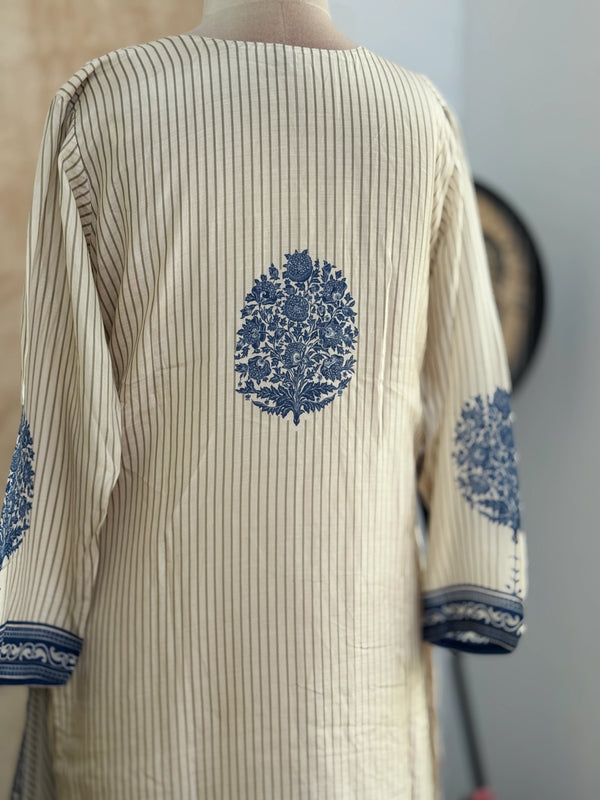 ✨ Pure Muslin Hand Detailed Kurti Set ✨