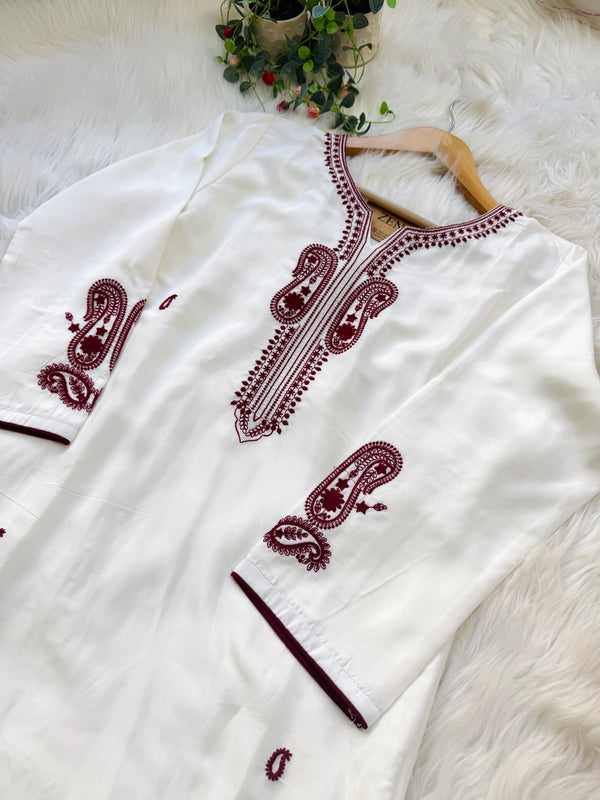 ✨ Premium Mul Cotton Embroidered Kurti Set ✨